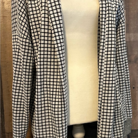Chic Black and White Checkered Women's Blazer - Picture 1 of 10